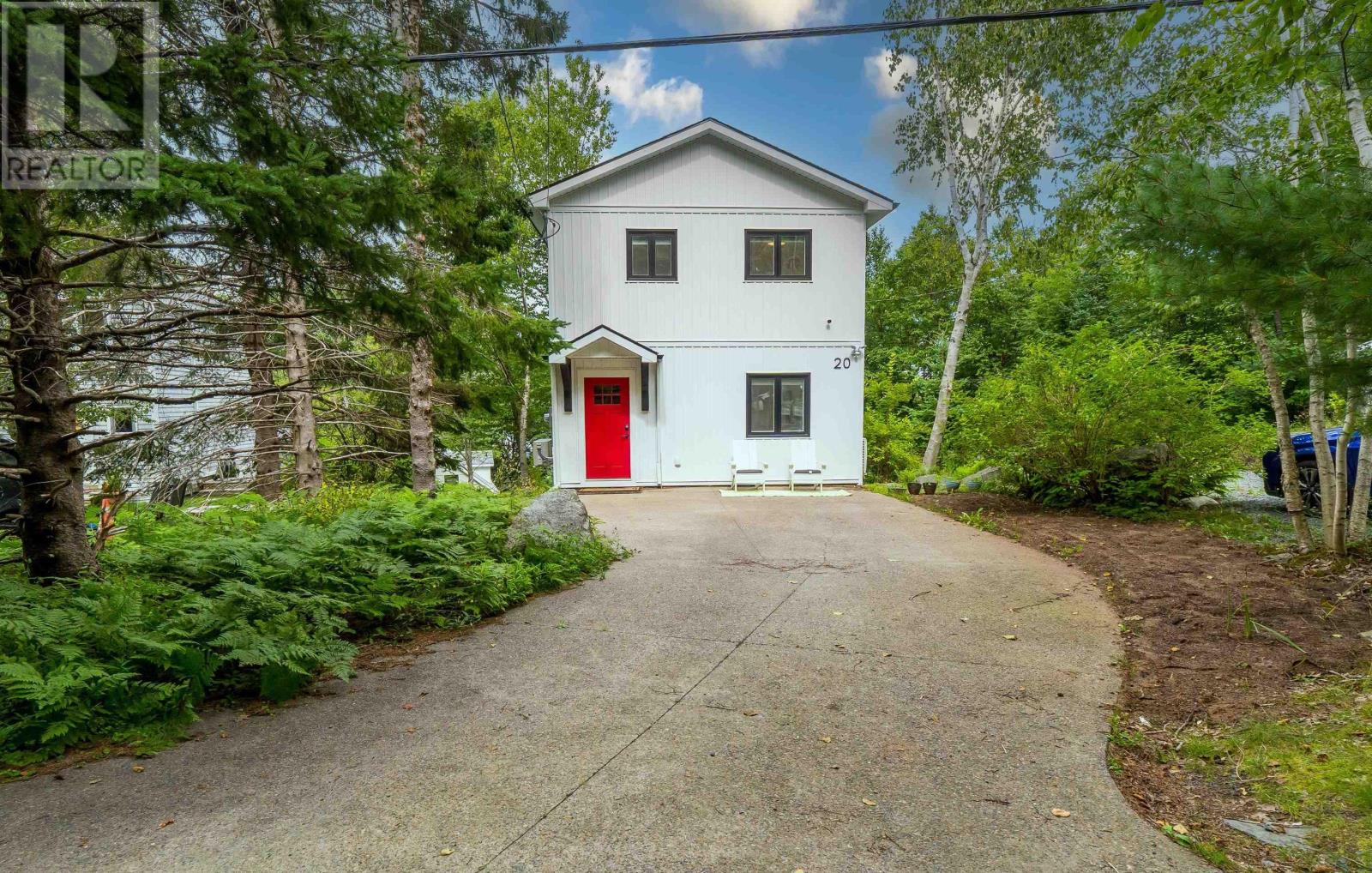 20 1/2 Melville Avenue, Halifax, Nova Scotia  B3P 1E1 - Photo 1 - 202622750
