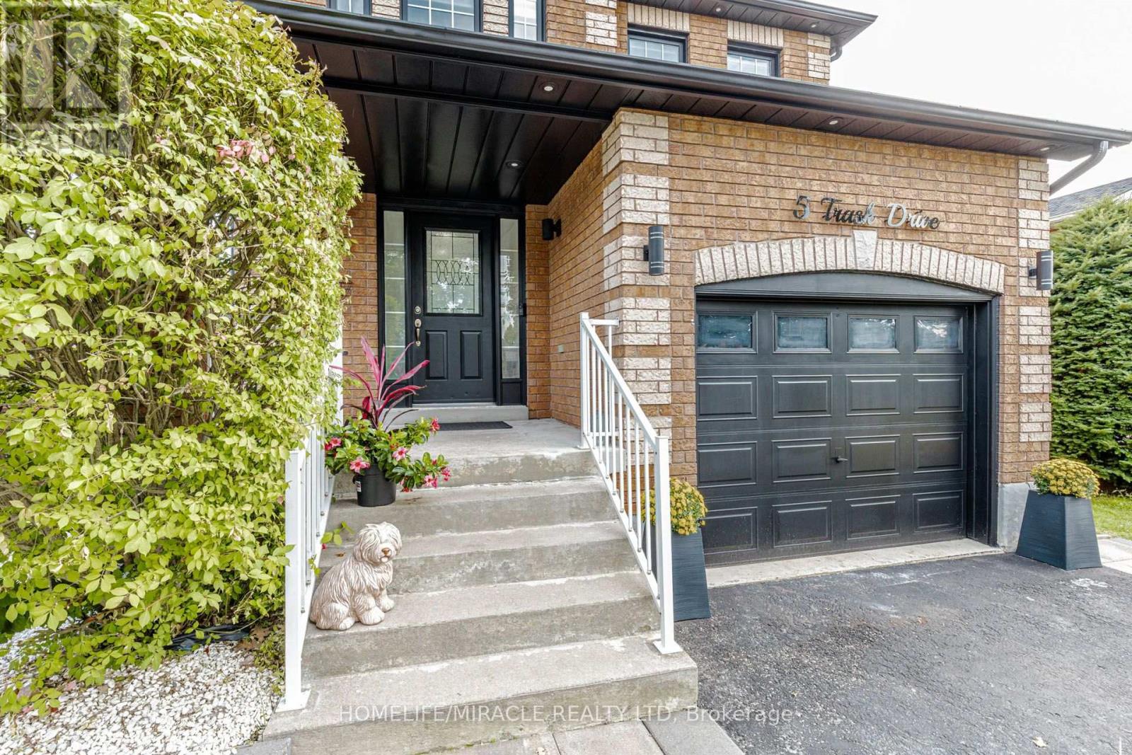 5 Trask Drive, Barrie, Ontario  L4N 5R3 - Photo 3 - S13759048