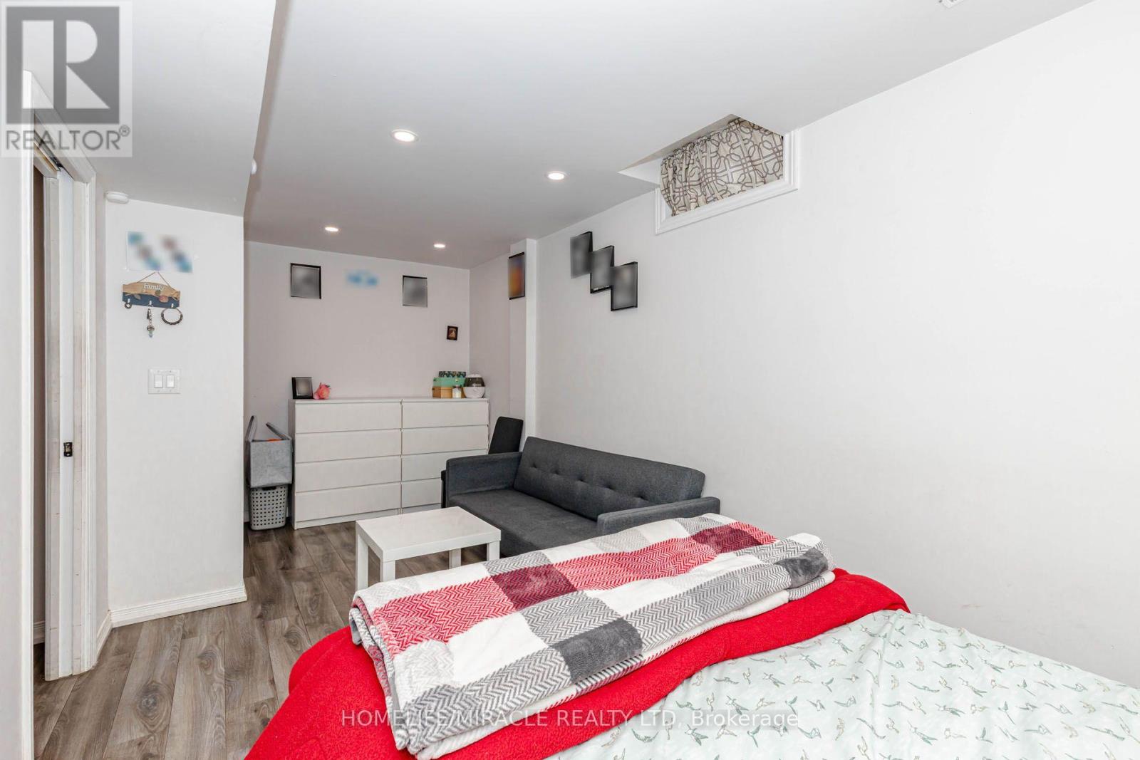 5 Trask Drive, Barrie, Ontario  L4N 5R3 - Photo 38 - S13759048