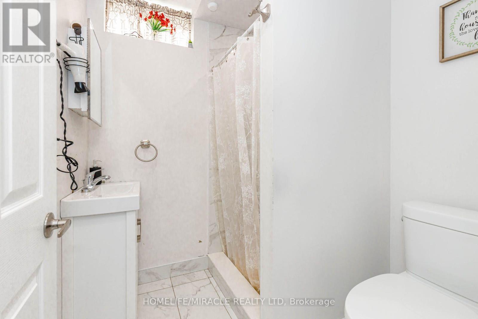 5 Trask Drive, Barrie, Ontario  L4N 5R3 - Photo 39 - S13759048