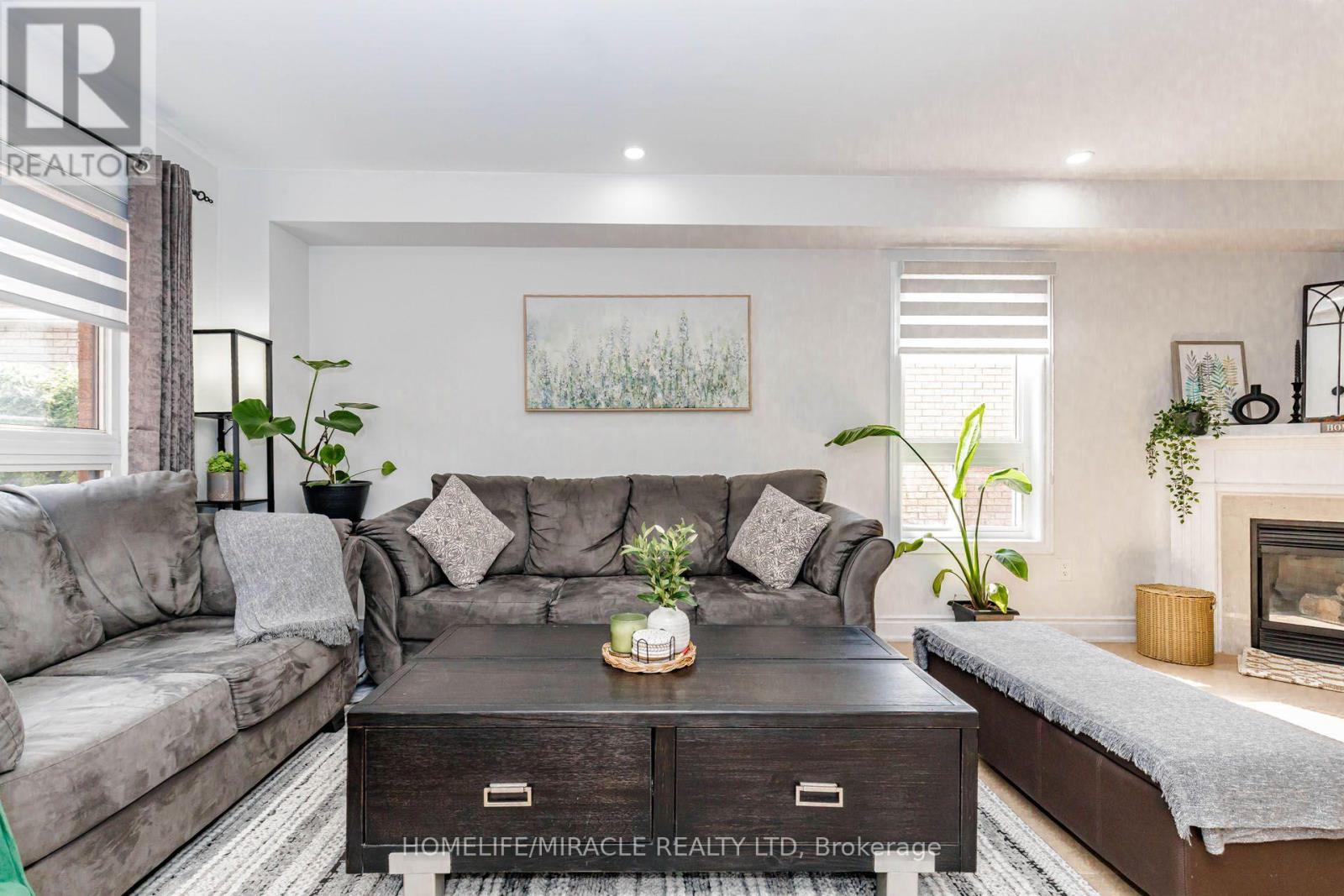 5 Trask Drive, Barrie, Ontario  L4N 5R3 - Photo 8 - S13759048