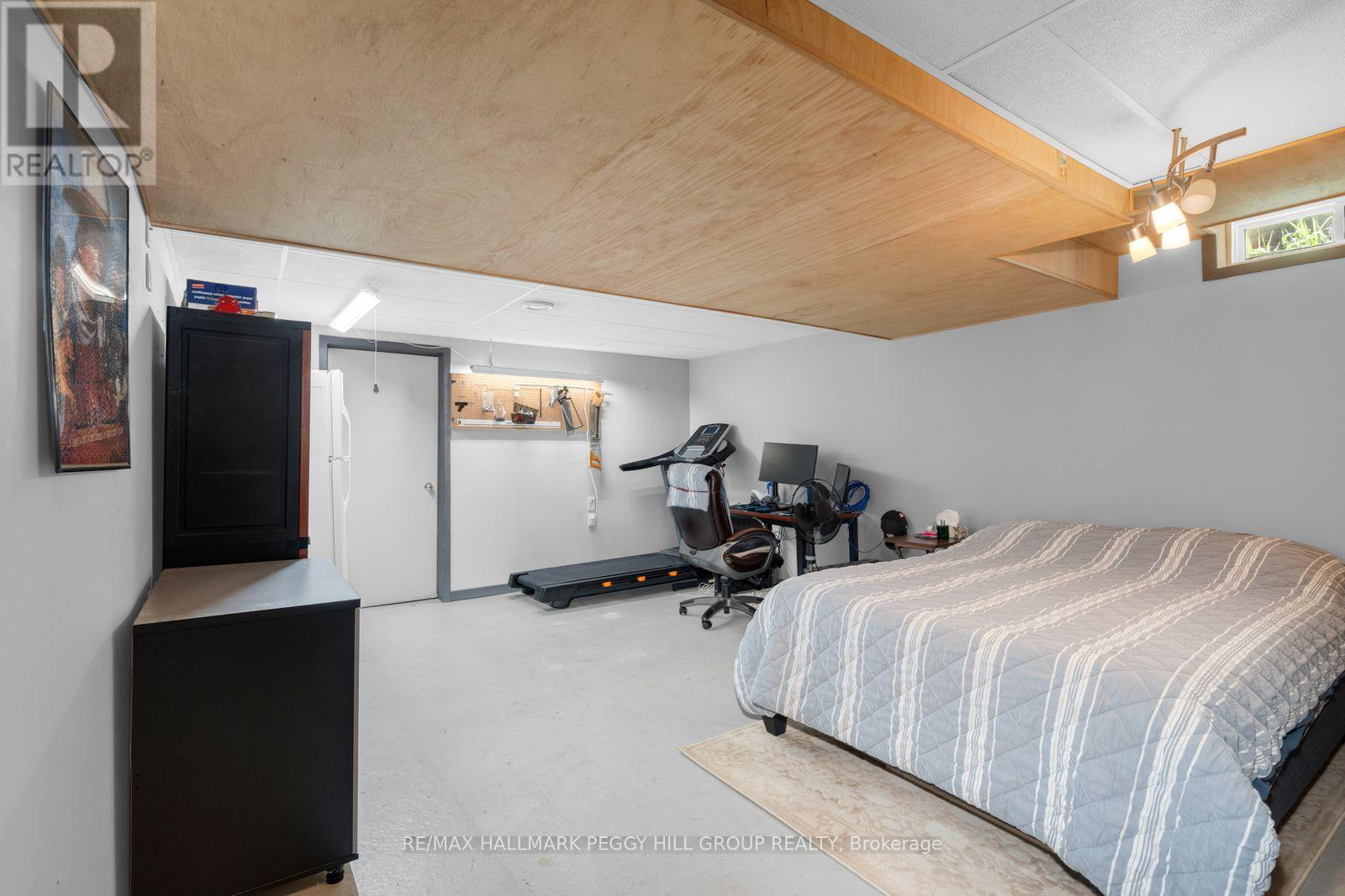 18 Draper Crescent, Barrie, Ontario  L4N 8A9 - Photo 14 - S13759100