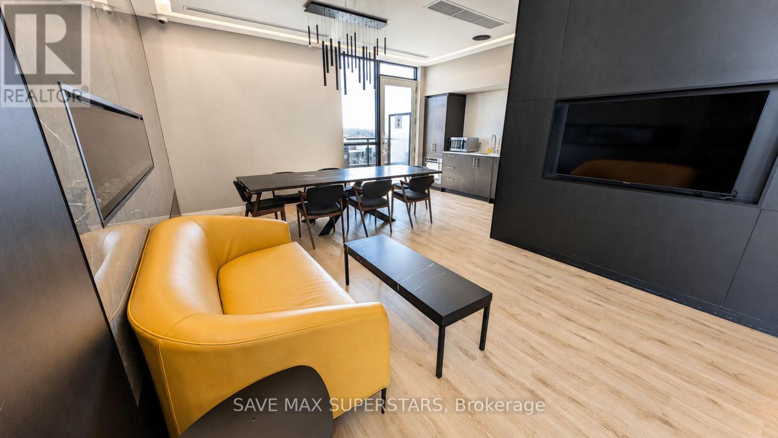 611 - 681 Yonge Street, Barrie, Ontario L4N 4E8 - Photo 32 - S13759246