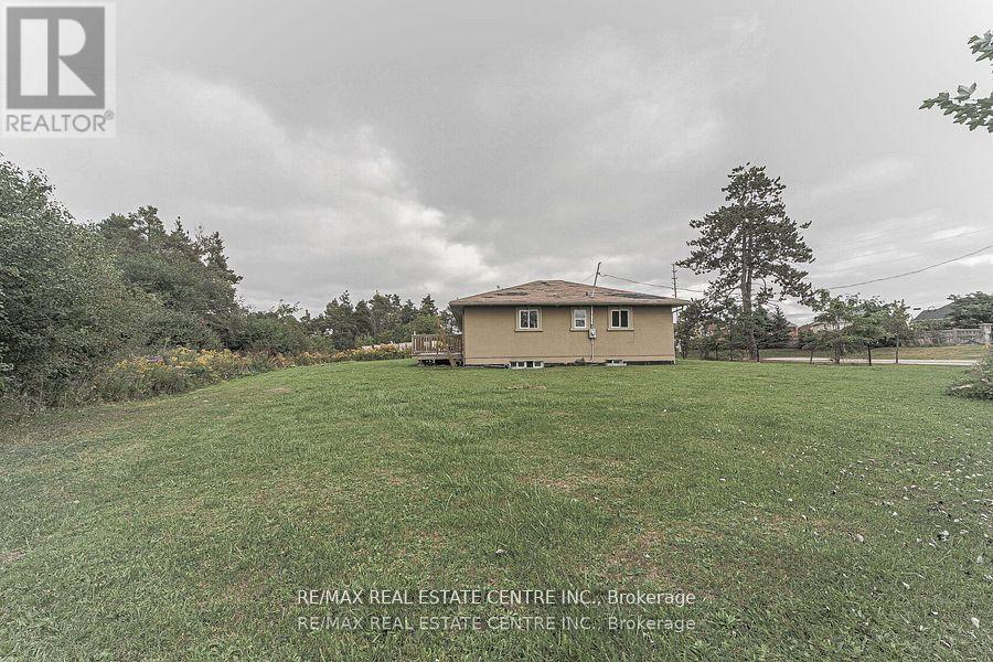3024 Countryside Drive, Brampton, Ontario  L6P 0V3 - Photo 11 - W13758816