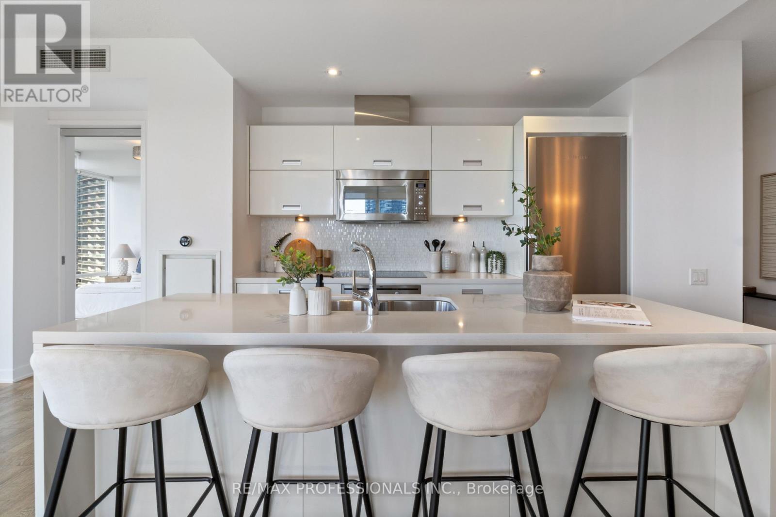 1605 - 88 Park Lawn Road, Toronto, Ontario  M8Y 0B5 - Photo 13 - W13758828