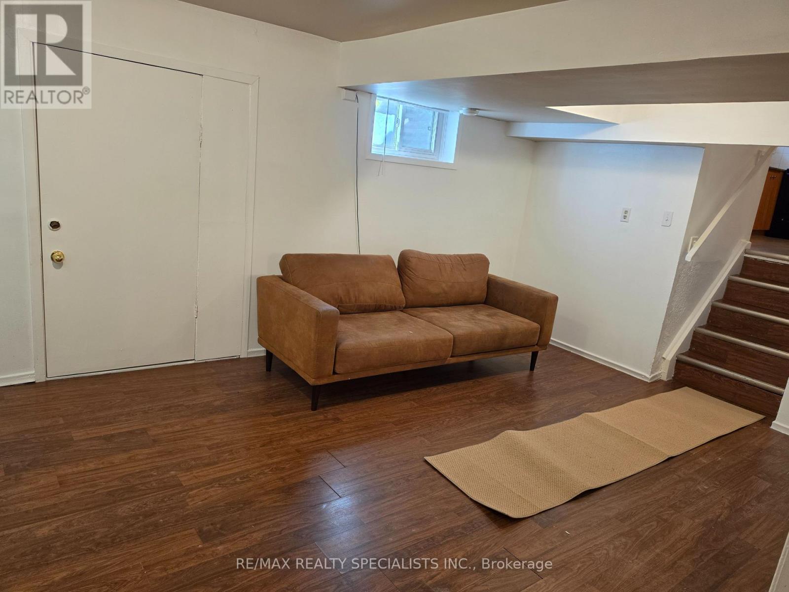 52 Simmons Boulevard, Brampton, Ontario  L6V 3V6 - Photo 4 - W13758840