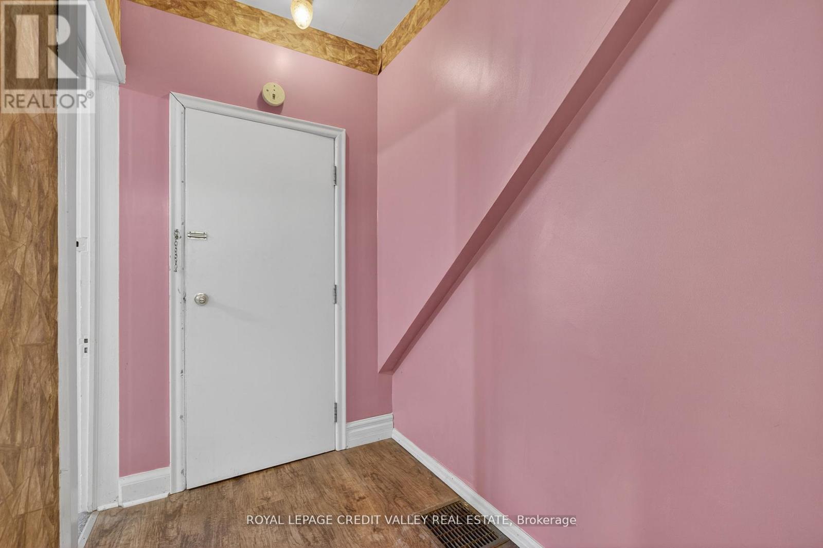 34 Joseph Street, Brampton, Ontario  L6X 1H6 - Photo 14 - W13758866