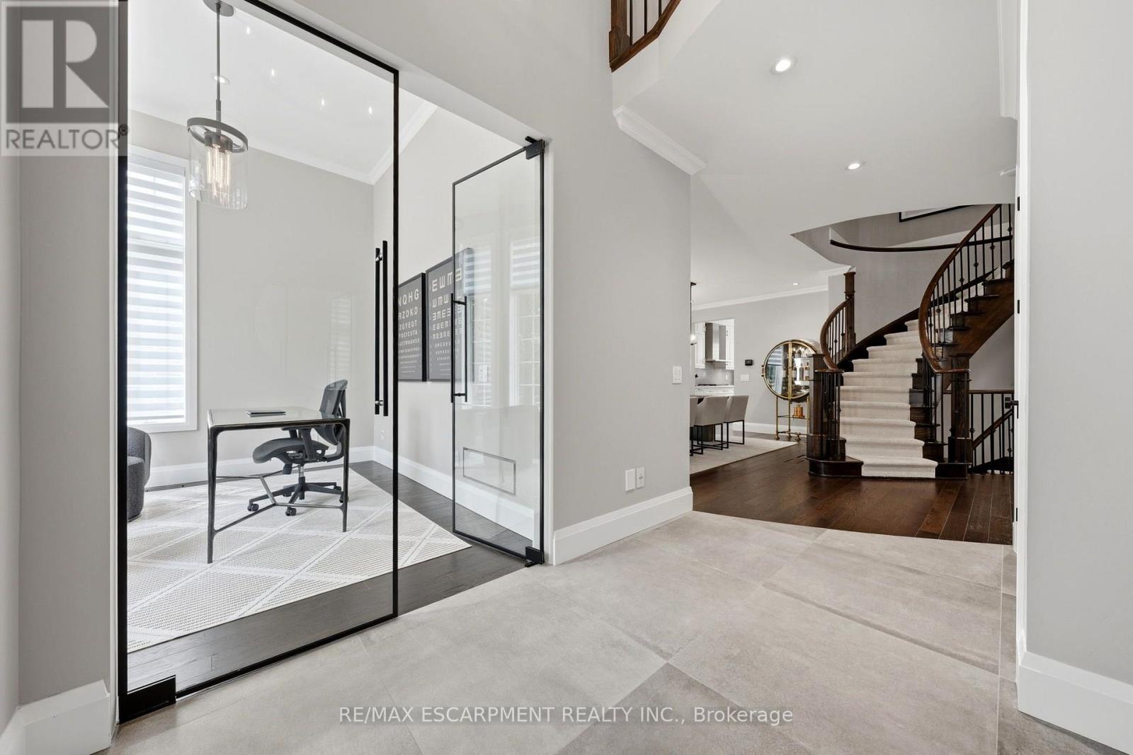 2234 Lyndhurst Drive, Oakville, Ontario  L6H 7V4 - Photo 11 - W13758868