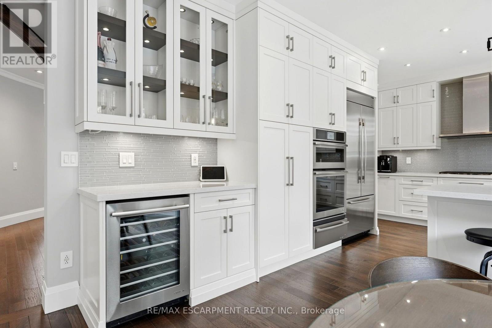 2234 Lyndhurst Drive, Oakville, Ontario  L6H 7V4 - Photo 19 - W13758868