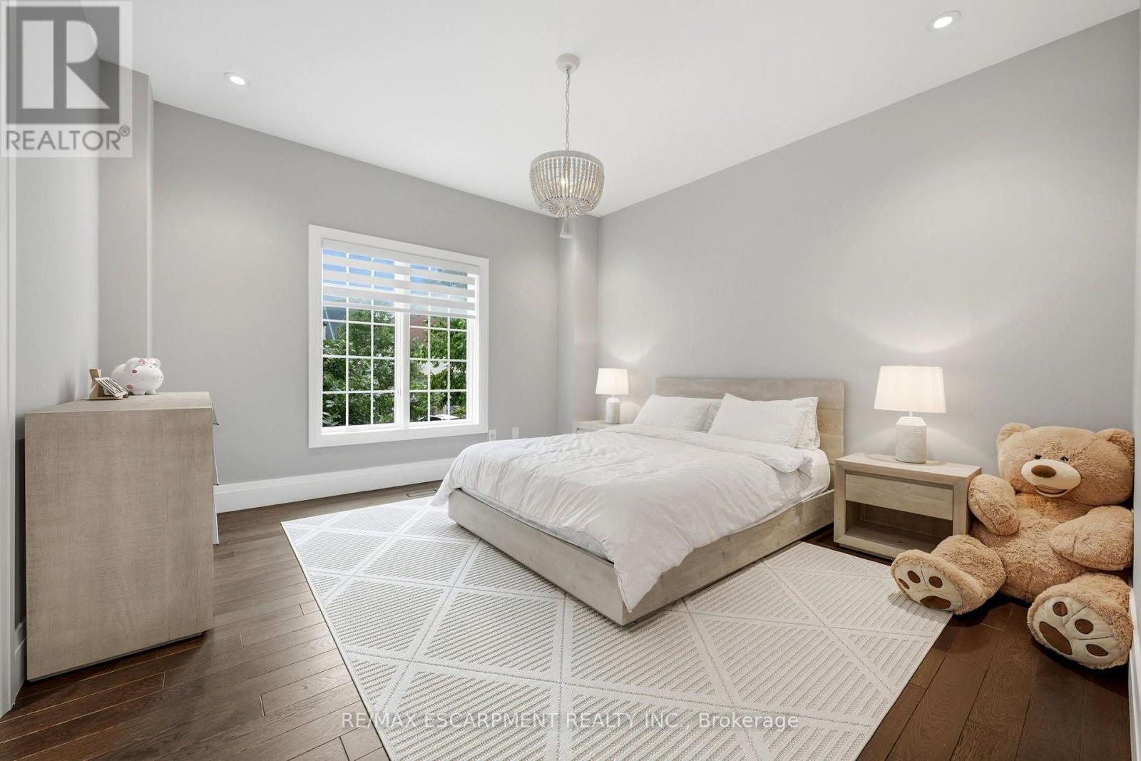 2234 Lyndhurst Drive, Oakville, Ontario  L6H 7V4 - Photo 33 - W13758868
