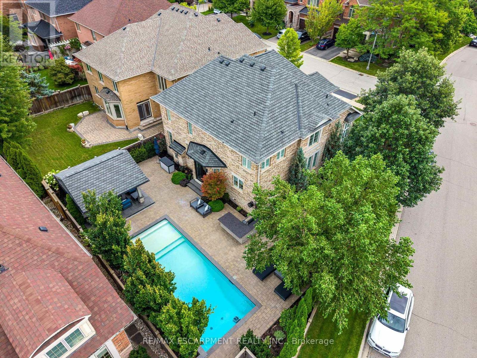 2234 Lyndhurst Drive, Oakville, Ontario  L6H 7V4 - Photo 6 - W13758868