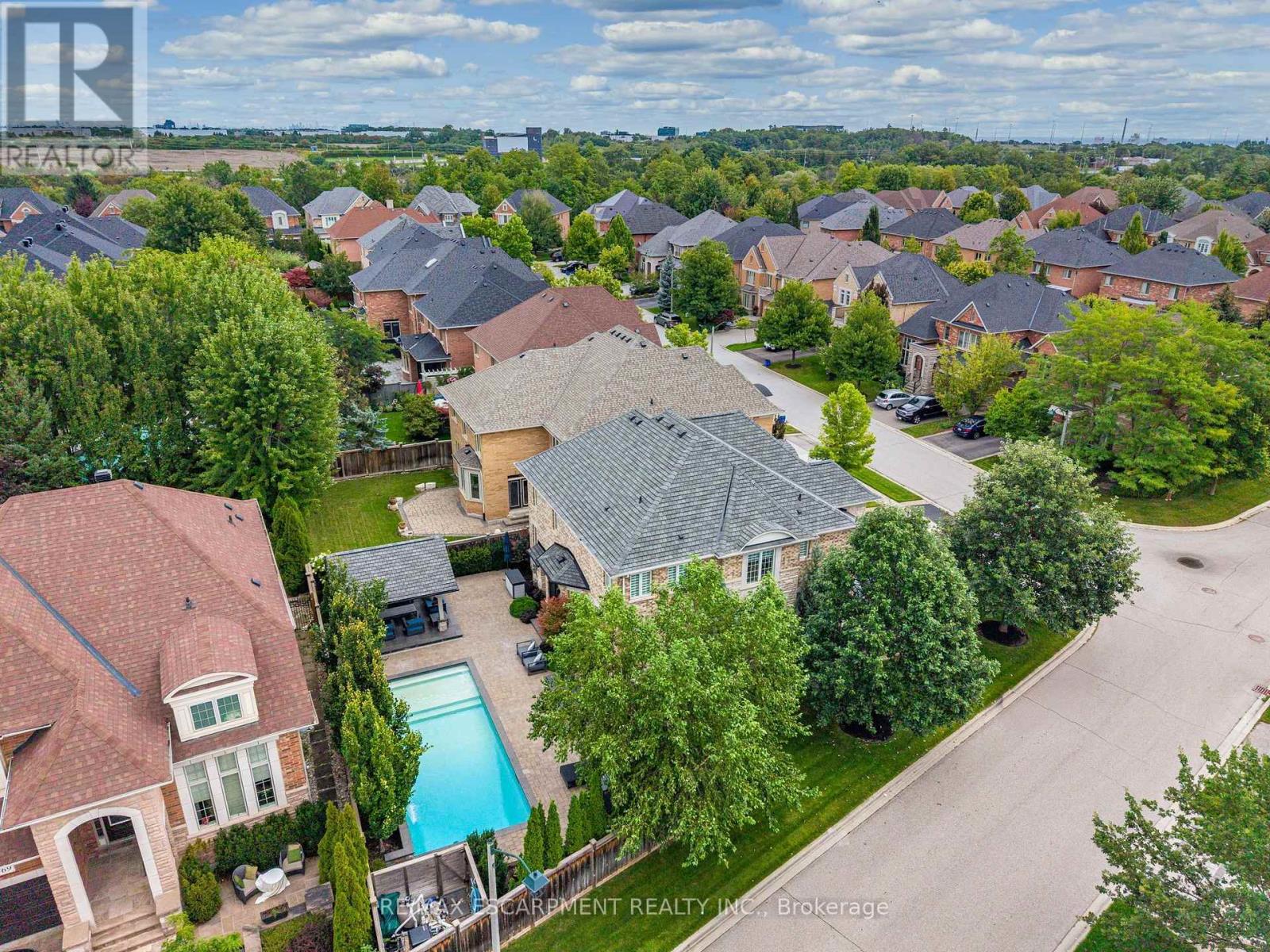 2234 Lyndhurst Drive, Oakville, Ontario  L6H 7V4 - Photo 7 - W13758868
