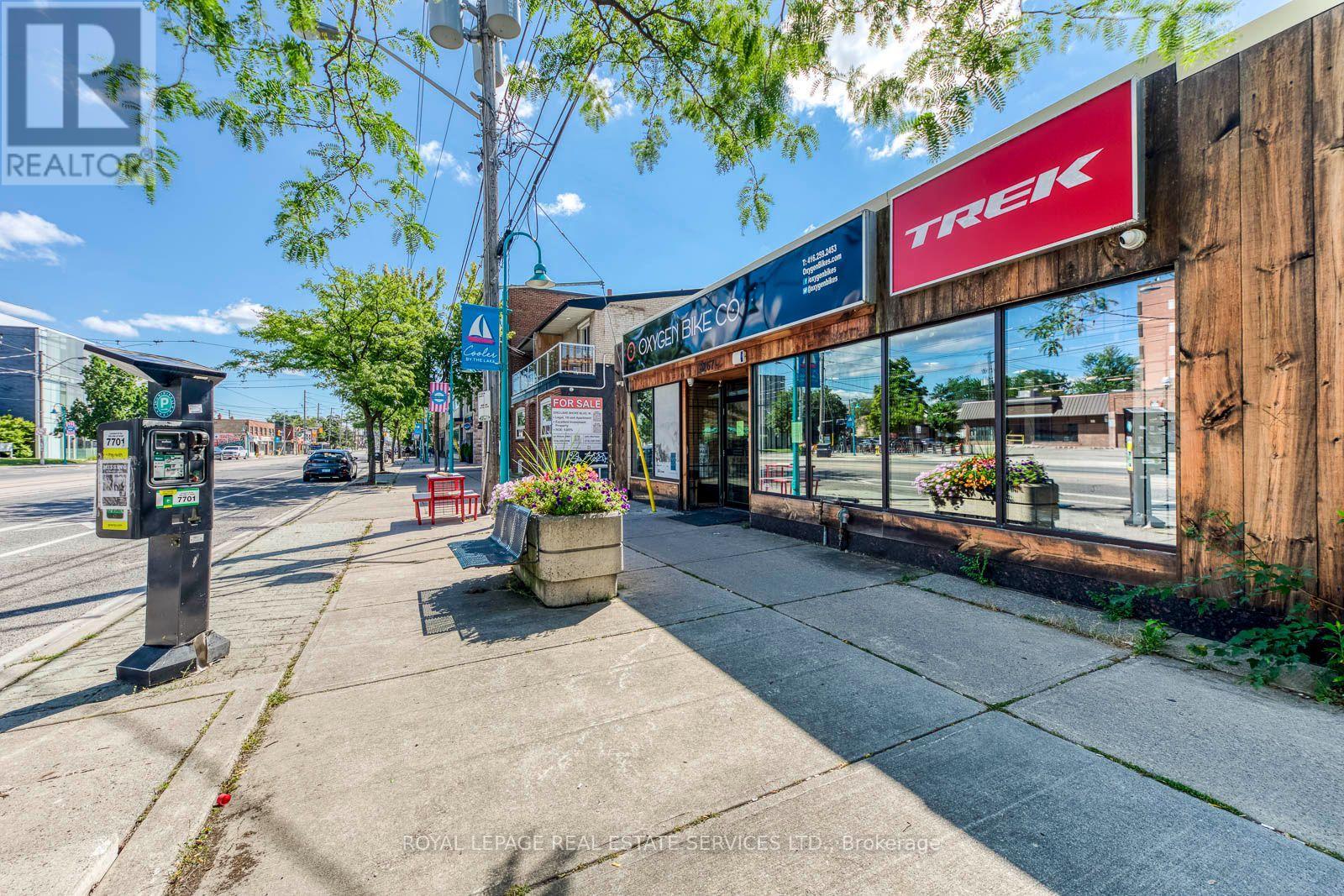 3267 Lake Shore Boulevard W, Toronto, Ontario  M8V 1M2 - Photo 4 - W13758888