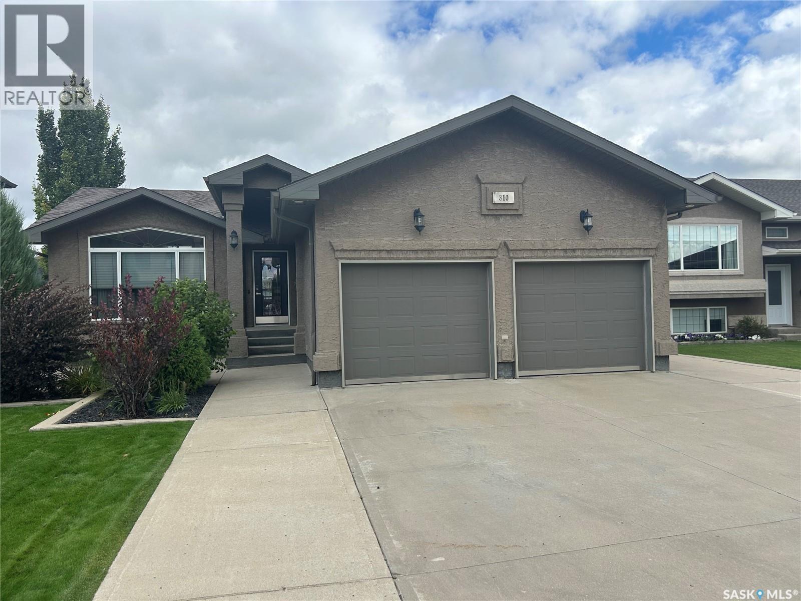 310 Brooks Road, Estevan, Saskatchewan  S4A 2X2 - Photo 1 - SK047920