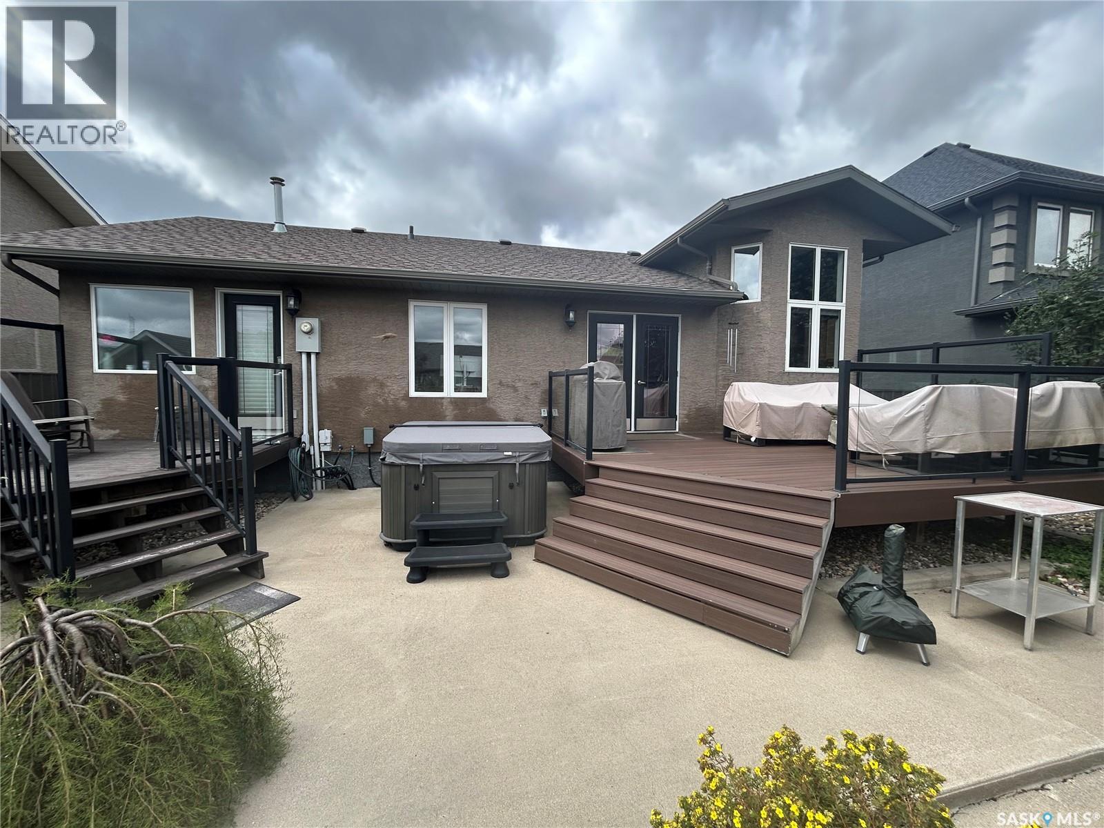 310 Brooks Road, Estevan, Saskatchewan  S4A 2X2 - Photo 2 - SK047920