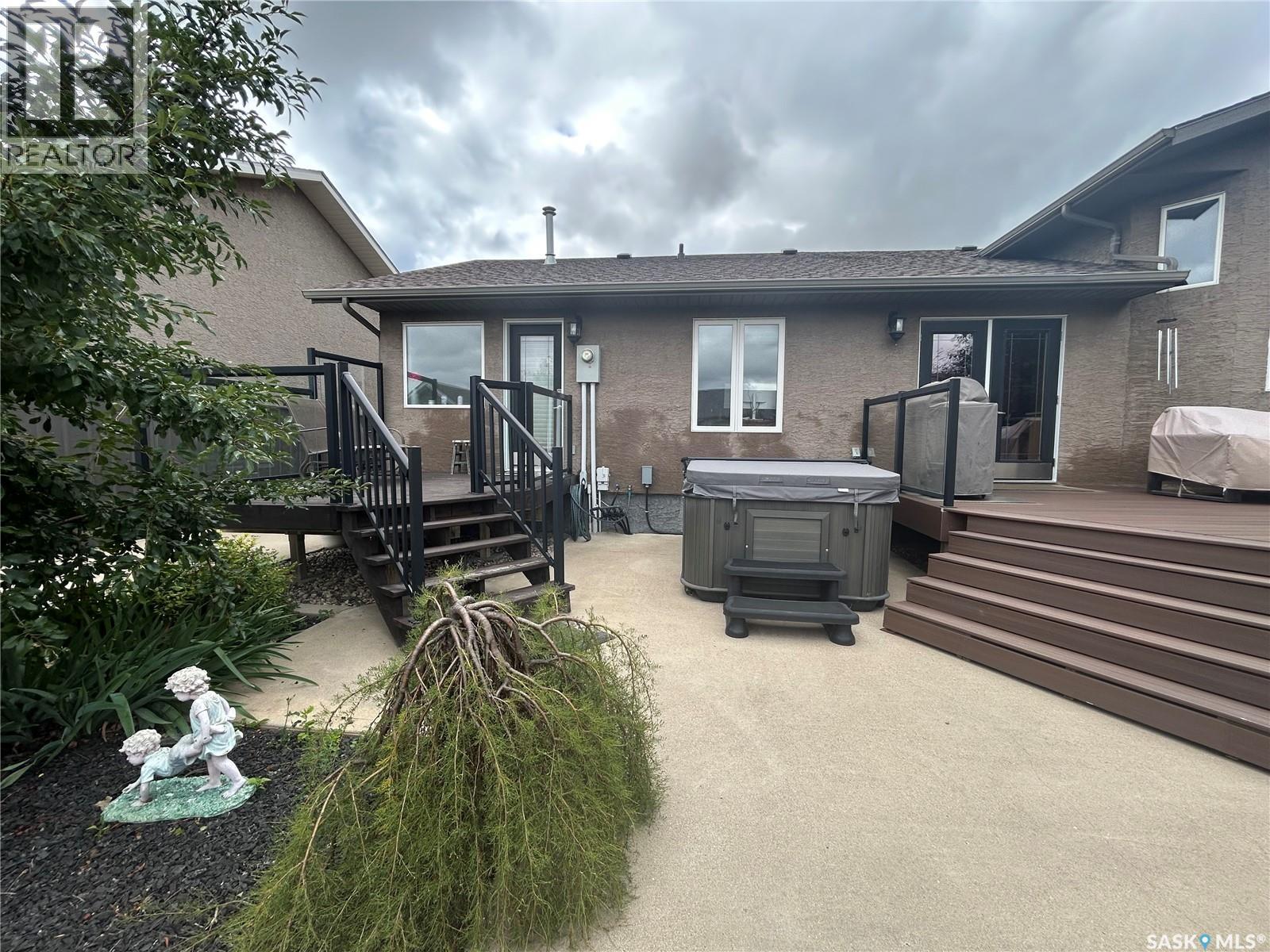 310 Brooks Road, Estevan, Saskatchewan  S4A 2X2 - Photo 40 - SK047920