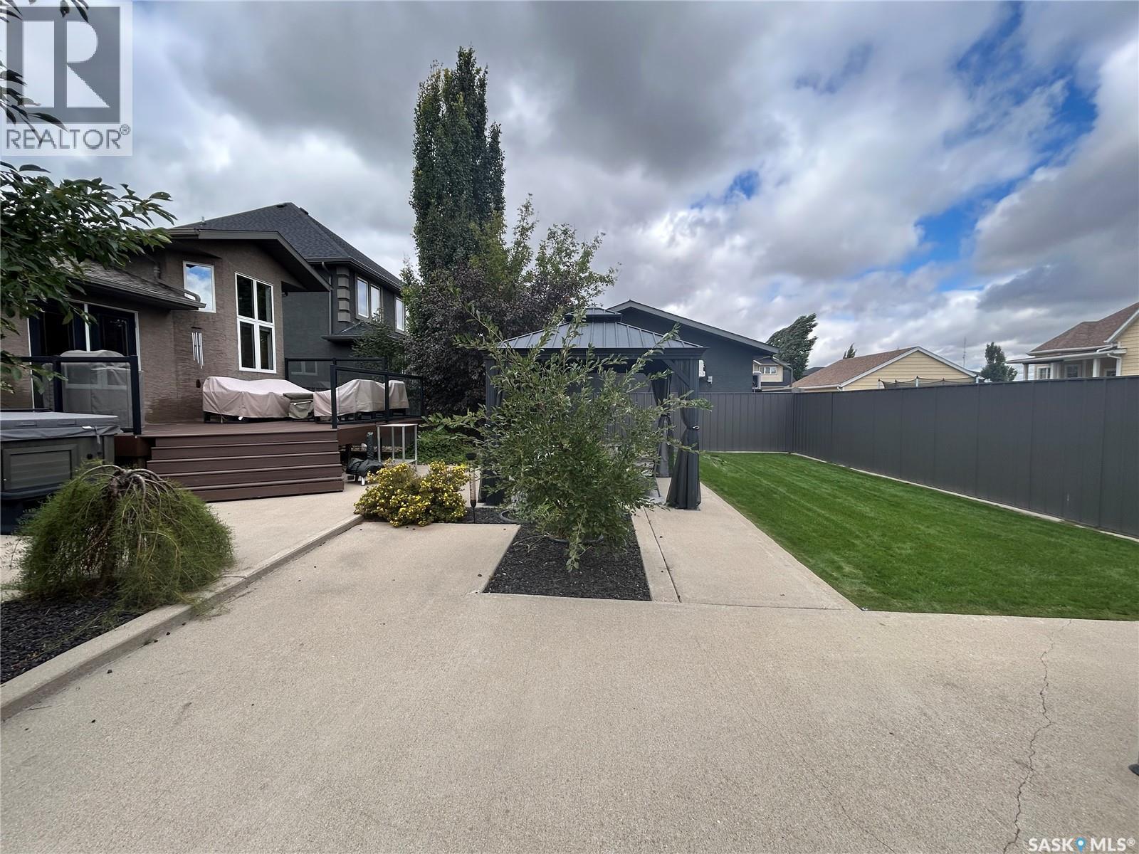 310 Brooks Road, Estevan, Saskatchewan  S4A 2X2 - Photo 43 - SK047920
