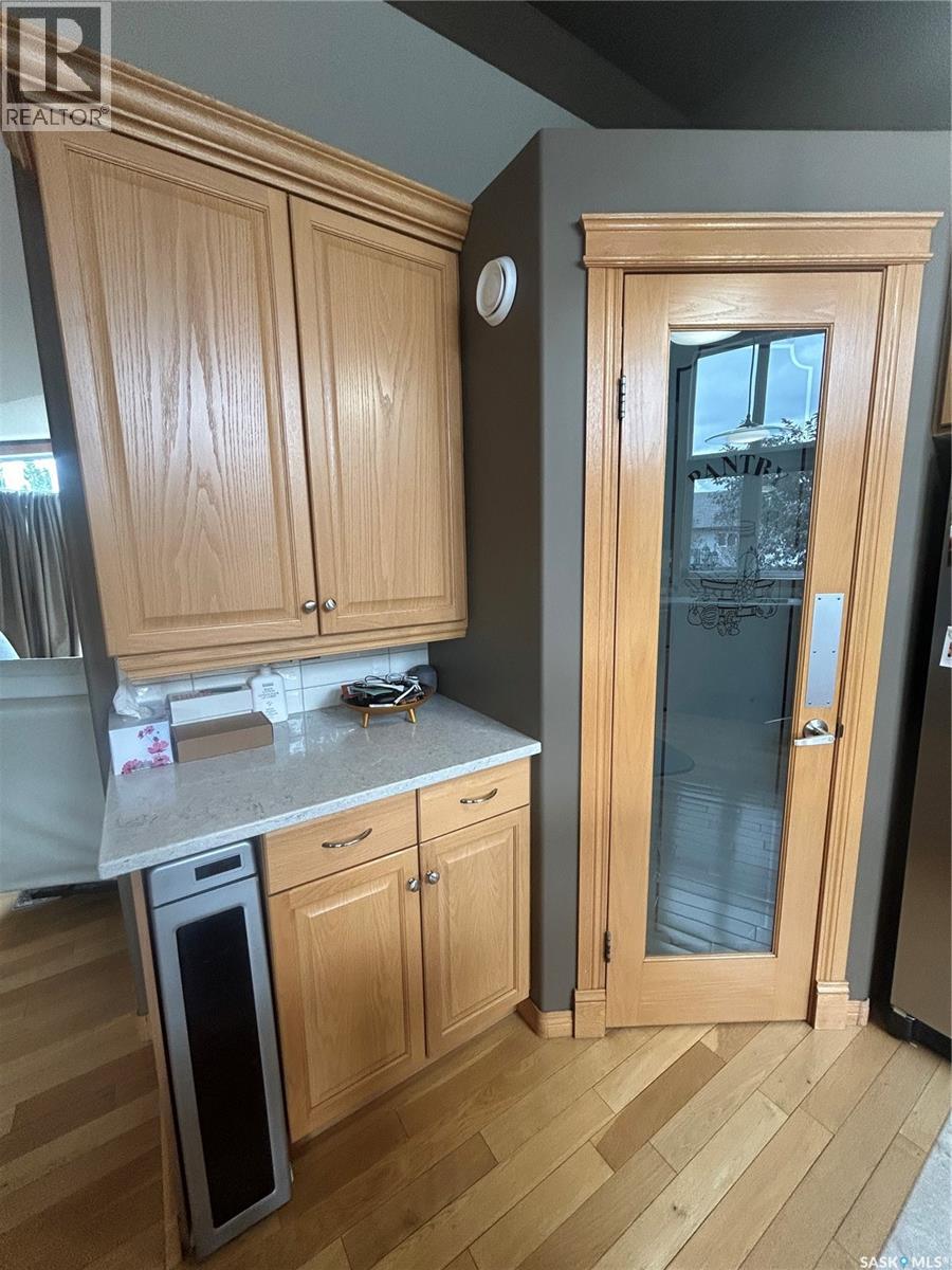 310 Brooks Road, Estevan, Saskatchewan  S4A 2X2 - Photo 7 - SK047920