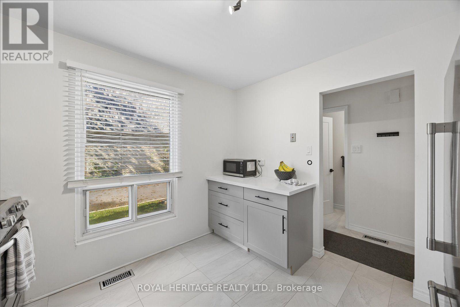 105 - 701 Burnhamthorpe Road, Toronto, Ontario  M9C 2Z6 - Photo 10 - W13759088