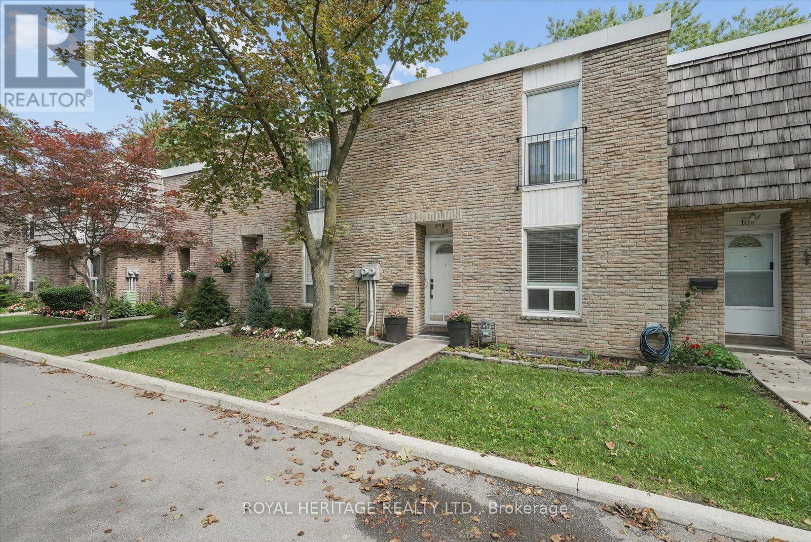 105 - 701 Burnhamthorpe Road, Toronto, Ontario  M9C 2Z6 - Photo 3 - W13759088