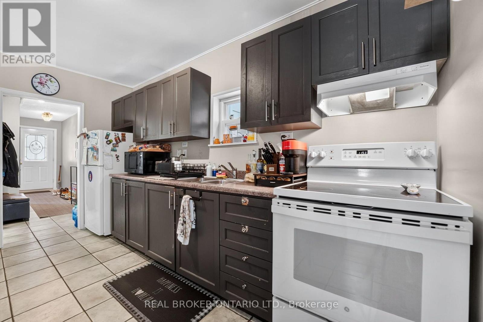 238 Chambers Avenue, Toronto, Ontario  M6M 3L5 - Photo 19 - W13759148
