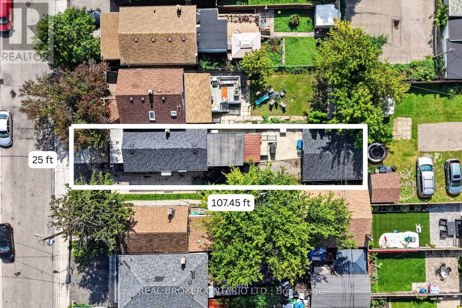 238 Chambers Avenue, Toronto, Ontario  M6M 3L5 - Photo 3 - W13759148