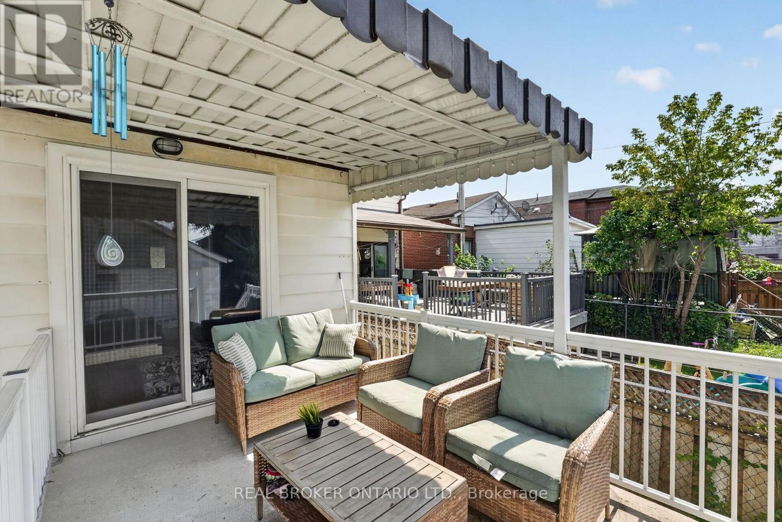 238 Chambers Avenue, Toronto, Ontario  M6M 3L5 - Photo 45 - W13759148