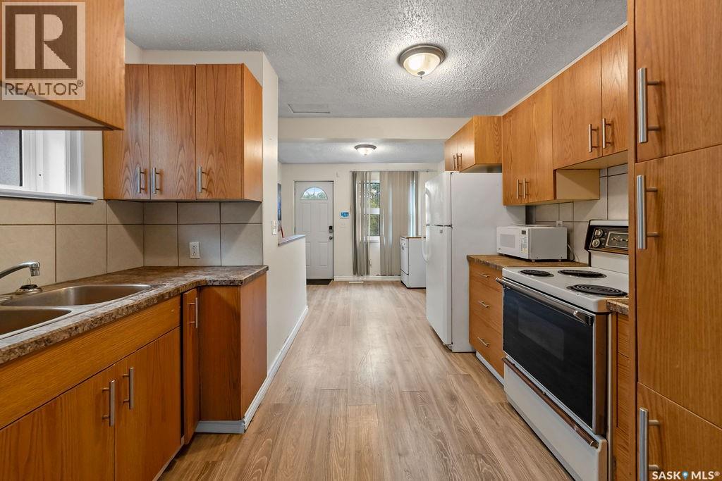 1450 Royal Street, Regina, Saskatchewan  S4T 5A3 - Photo 12 - SK047773