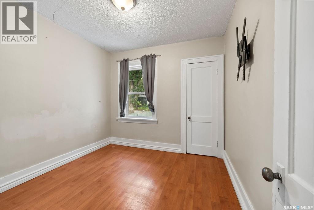 1450 Royal Street, Regina, Saskatchewan  S4T 5A3 - Photo 8 - SK047773