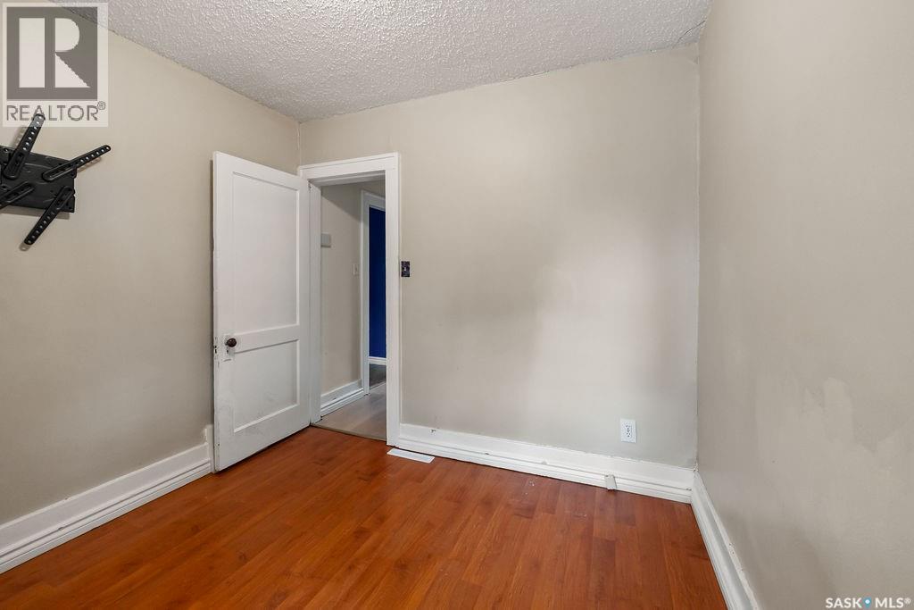 1450 Royal Street, Regina, Saskatchewan  S4T 5A3 - Photo 9 - SK047773