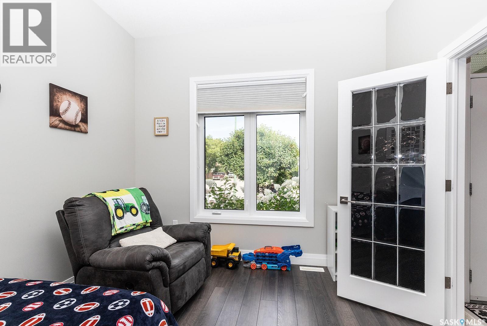 355 Coppermine Crescent, Saskatoon, Saskatchewan  S7K 4L5 - Photo 4 - SK047749