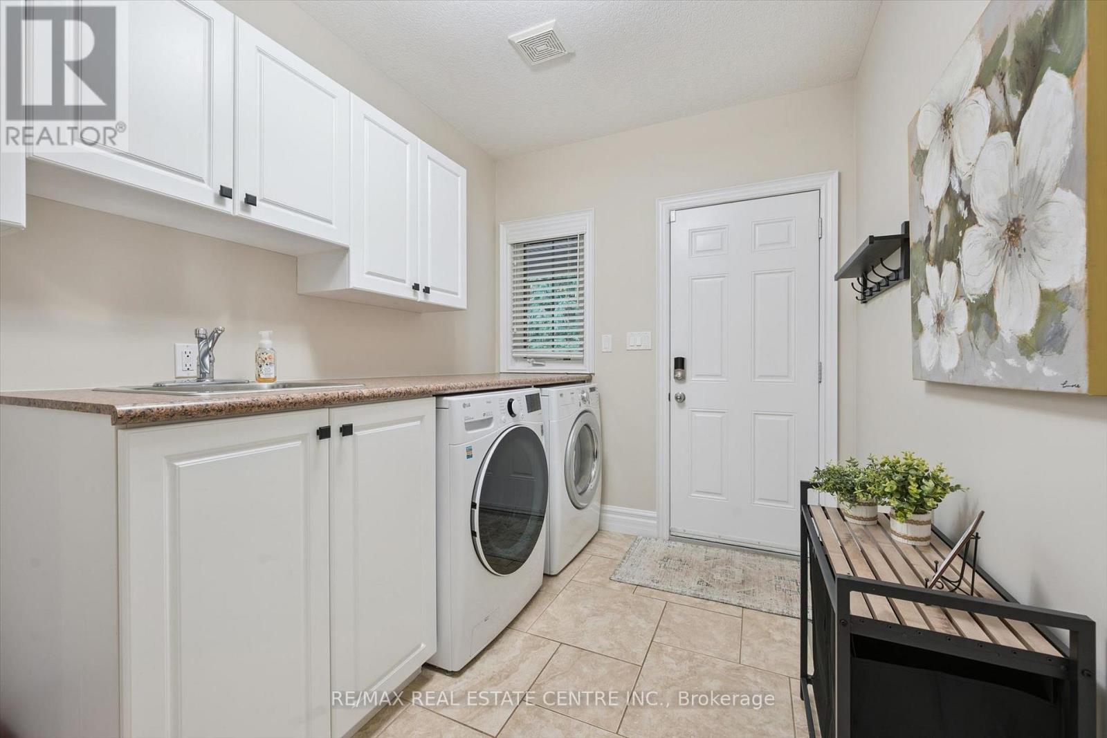 332 Scenic Drive, Saint George, Ontario  N0E 1N0 - Photo 19 - X13758894