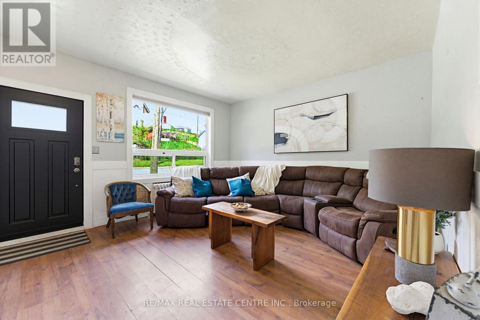 25 Beverly Street, Cambridge, Ontario  N1R 3Z4 - Photo 5 - X13759102
