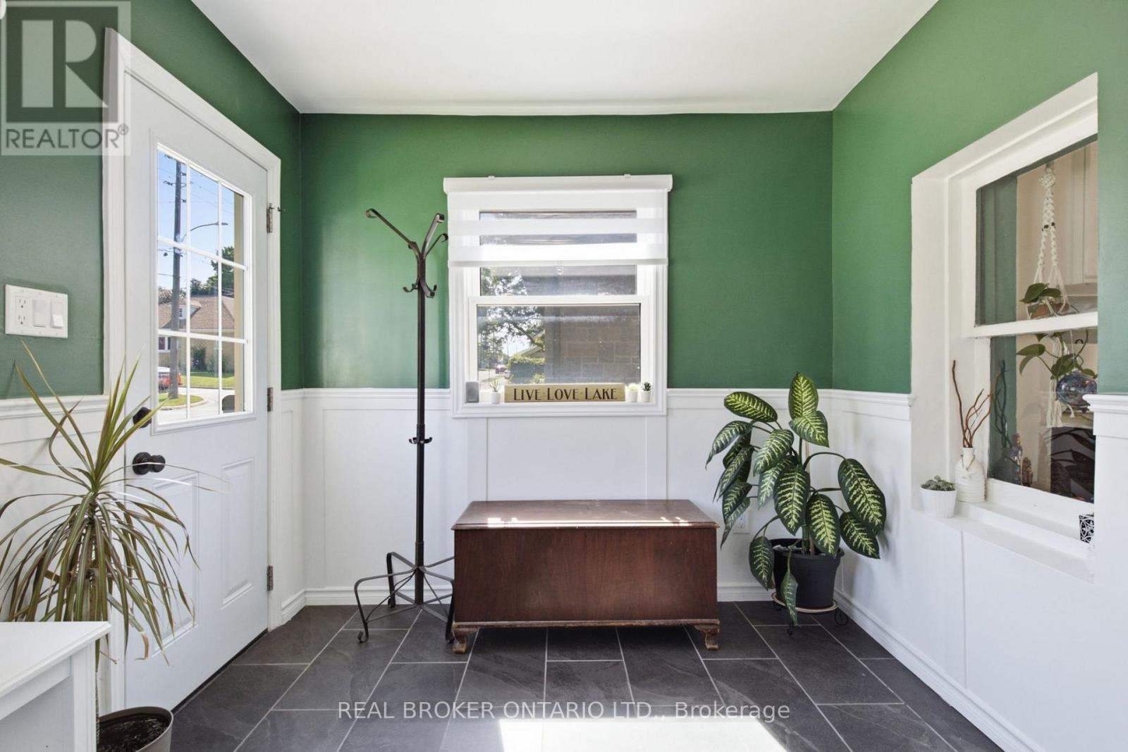 520 Elma Street W, North Perth, Ontario  N4W 1W3 - Photo 15 - X13759262