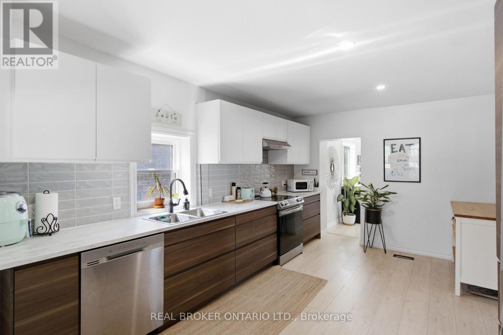 520 Elma Street W, North Perth, Ontario  N4W 1W3 - Photo 17 - X13759262