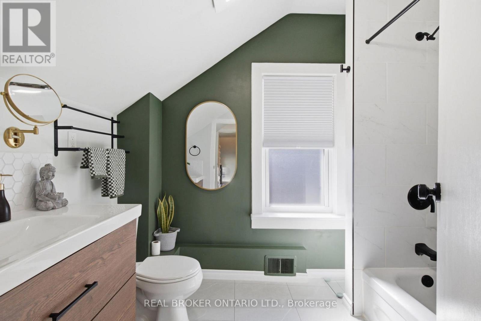 520 Elma Street W, North Perth, Ontario  N4W 1W3 - Photo 31 - X13759262