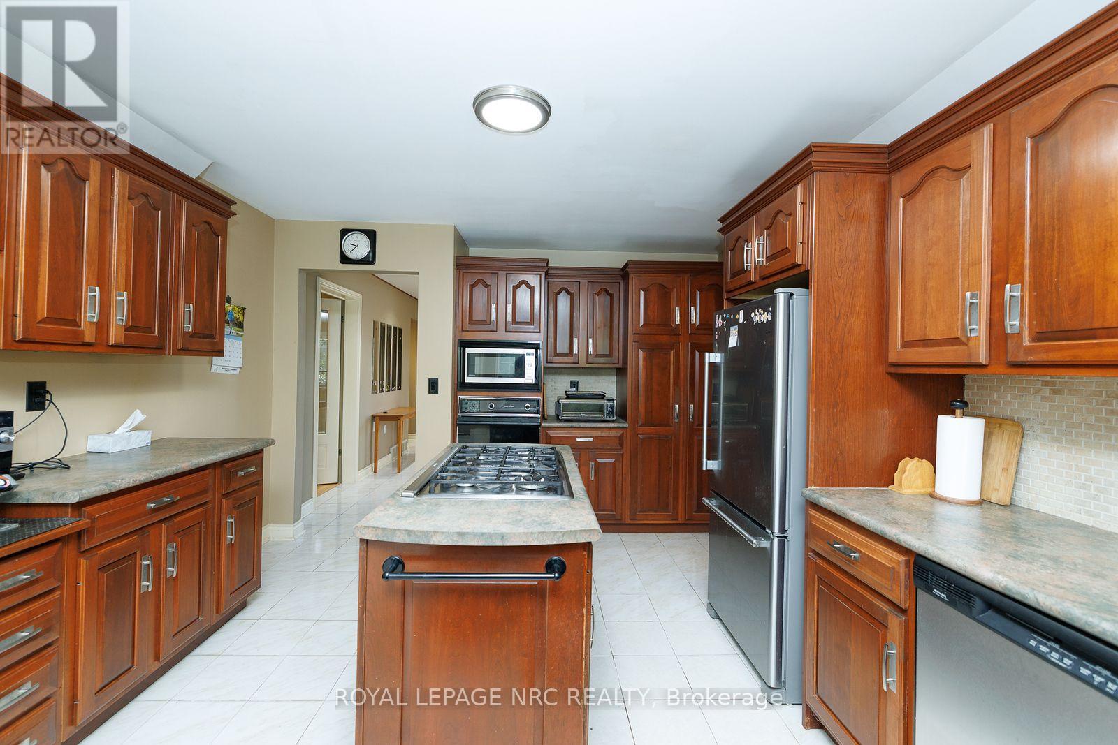 21 Elmvale Crescent, Port Colborne, Ontario  L3K 5Z9 - Photo 6 - X13755436