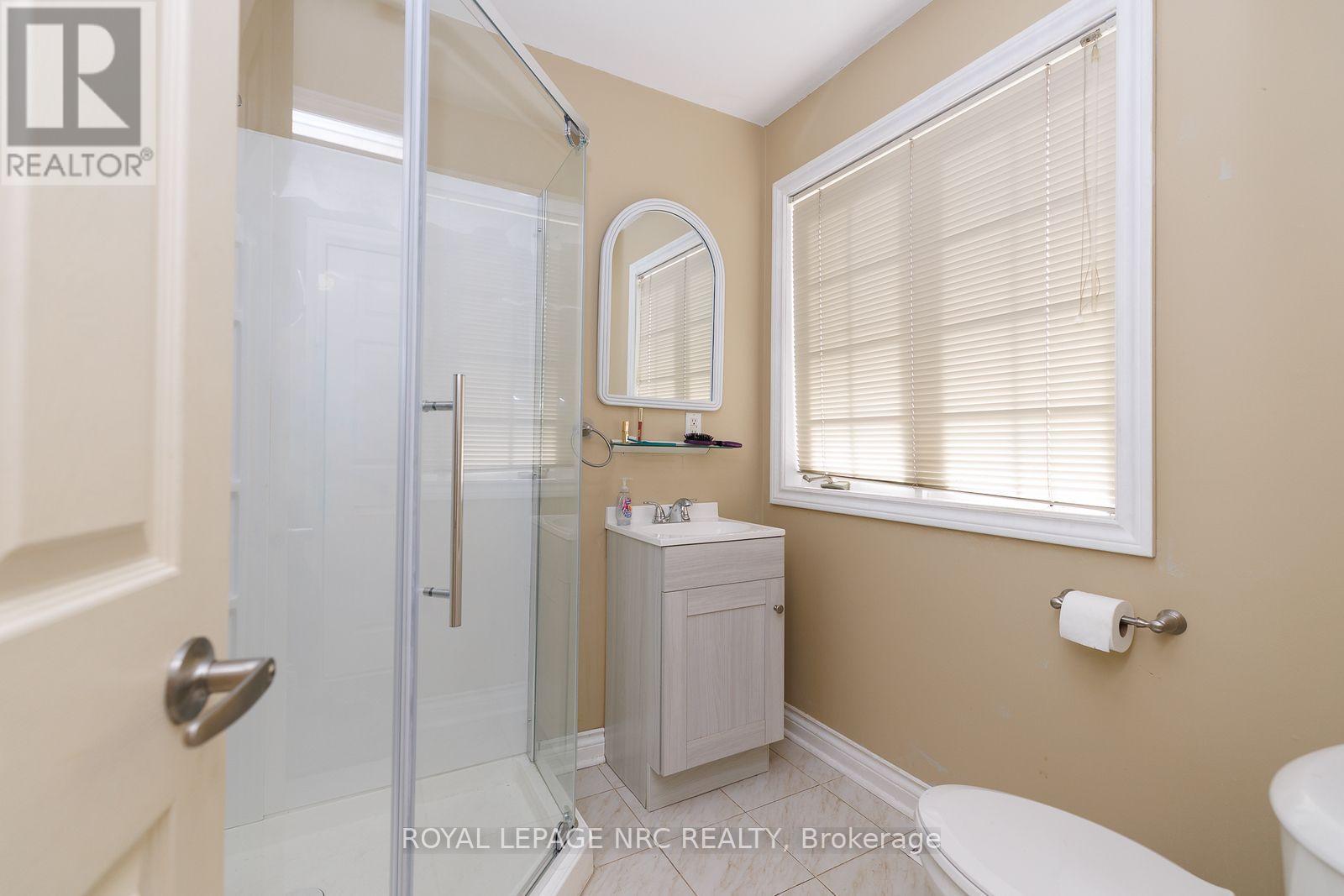 21 Elmvale Crescent, Port Colborne, Ontario  L3K 5Z9 - Photo 9 - X13755436