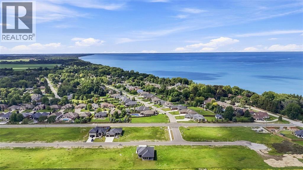 6936 Shoreside Drive, Plympton-Wyoming, Ontario  N0N 1E0 - Photo 48 - 26009123