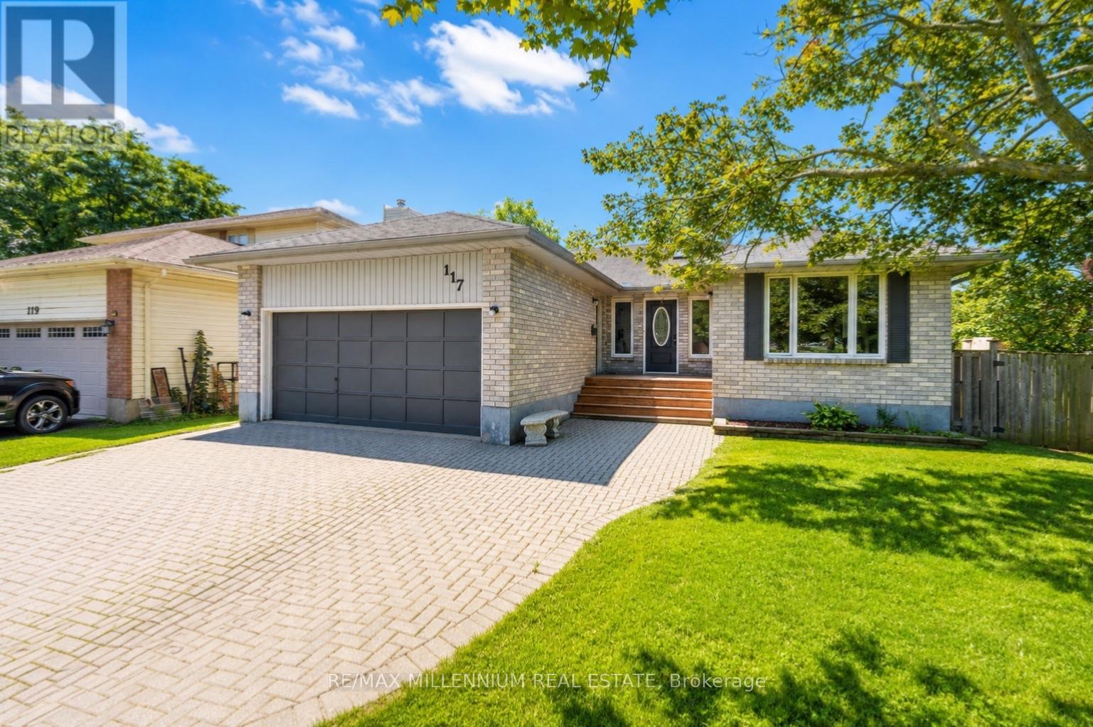 117 Rose Street, Barrie, Ontario  L4M 2T6 - Photo 2 - S13723032