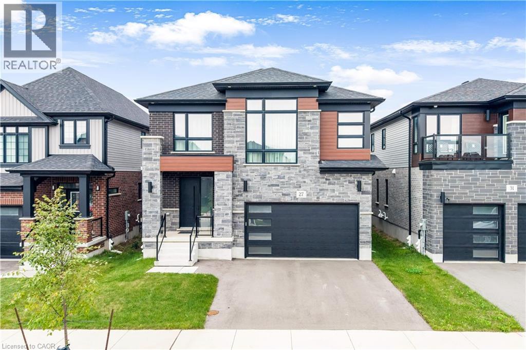 27 JACOB DETWEILLER Drive, Kitchener, Ontario