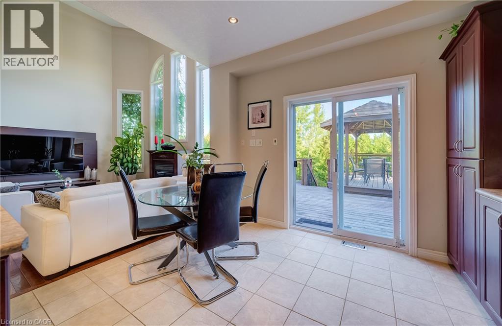 573 Robert Ferrie Drive, Kitchener, Ontario  N2P 2T8 - Photo 12 - 40861008