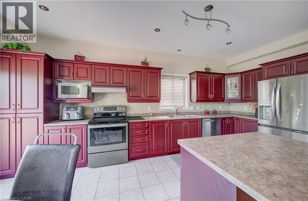 573 Robert Ferrie Drive, Kitchener, Ontario  N2P 2T8 - Photo 20 - 40861008