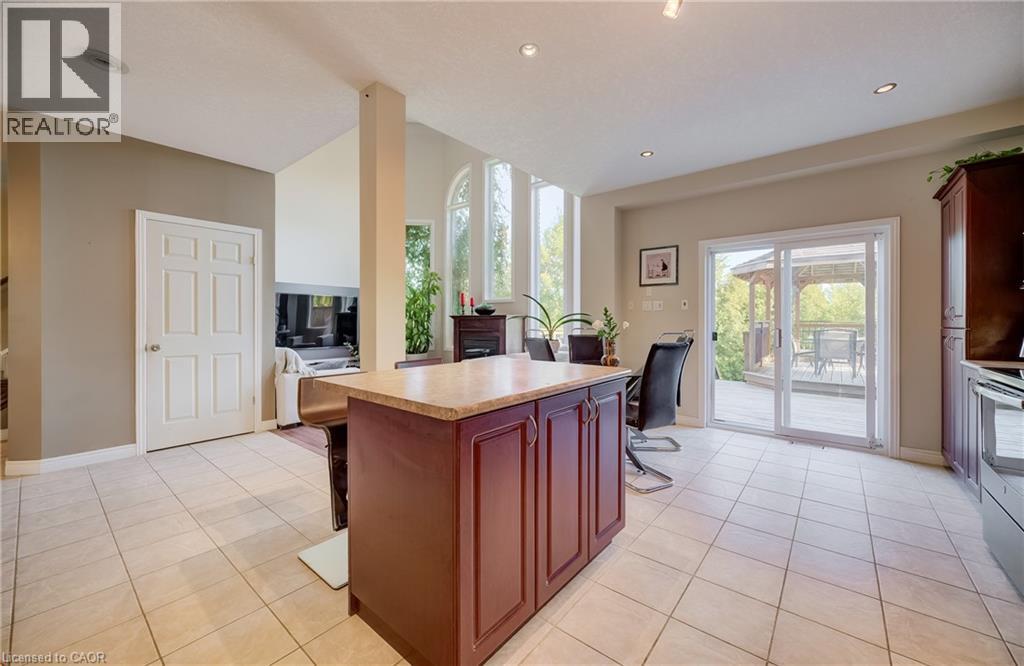 573 Robert Ferrie Drive, Kitchener, Ontario  N2P 2T8 - Photo 15 - 40861008
