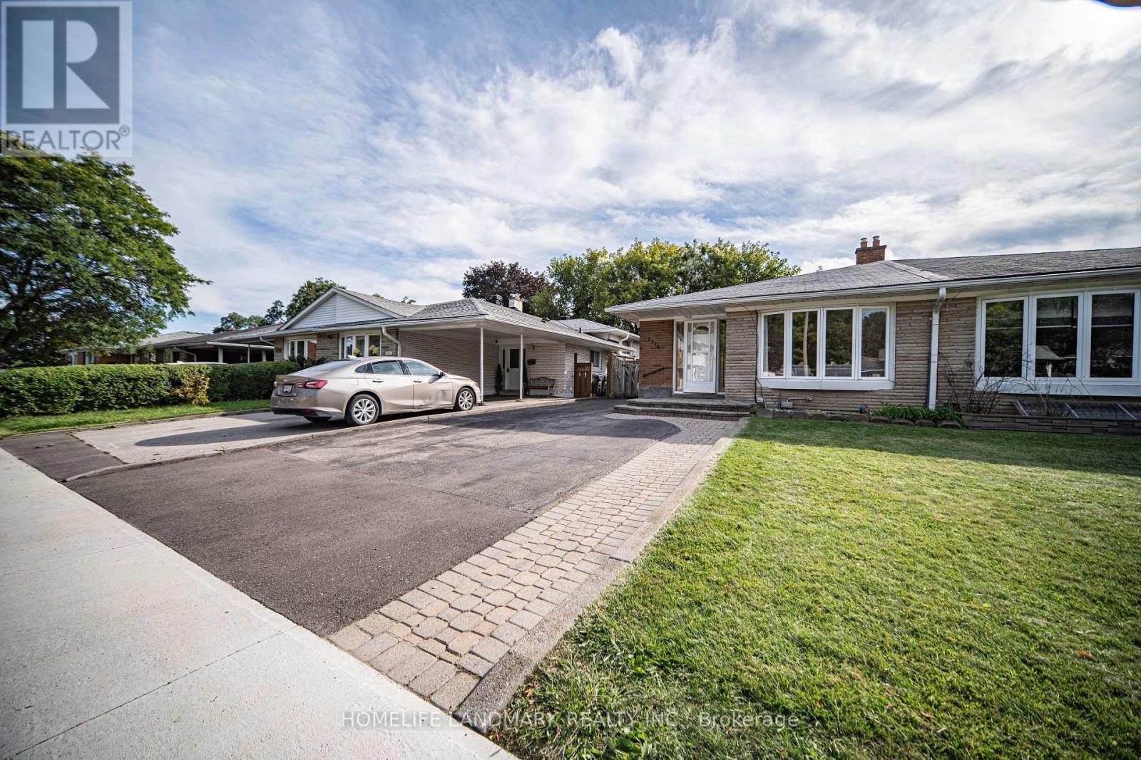 3314 Queen Frederica Drive, Mississauga, Ontario  L4Y 3B2 - Photo 38 - W13758994