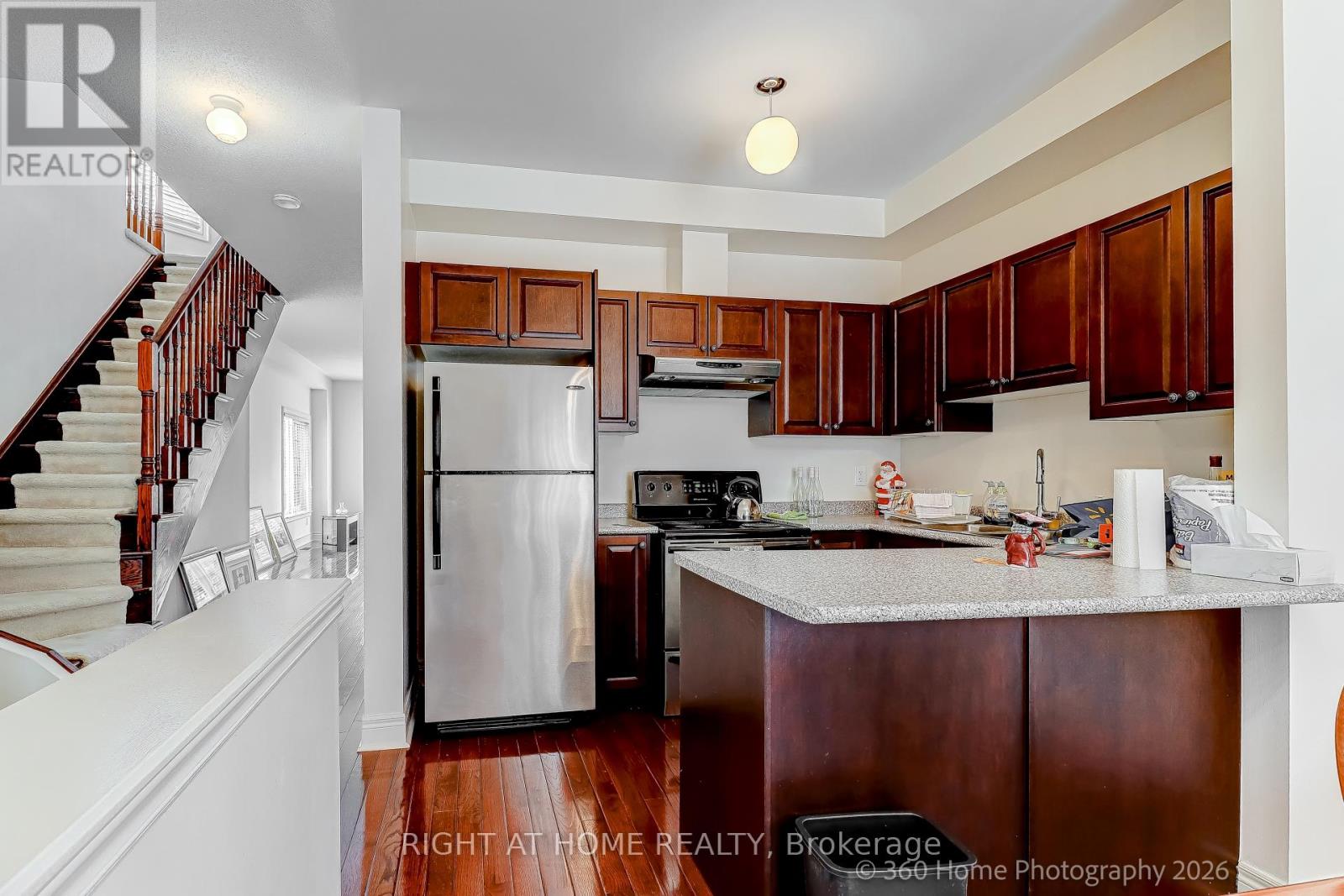 2 - 1130 Cawthra Road, Mississauga, Ontario  L5G 4V7 - Photo 5 - W13750872