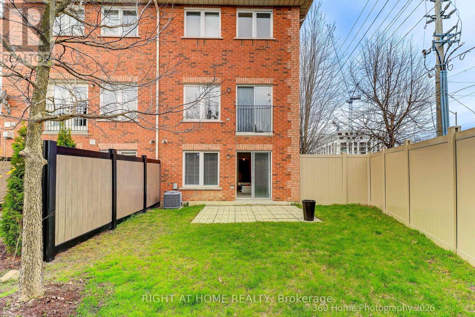2 - 1130 Cawthra Road, Mississauga, Ontario  L5G 4V7 - Photo 17 - W13750872