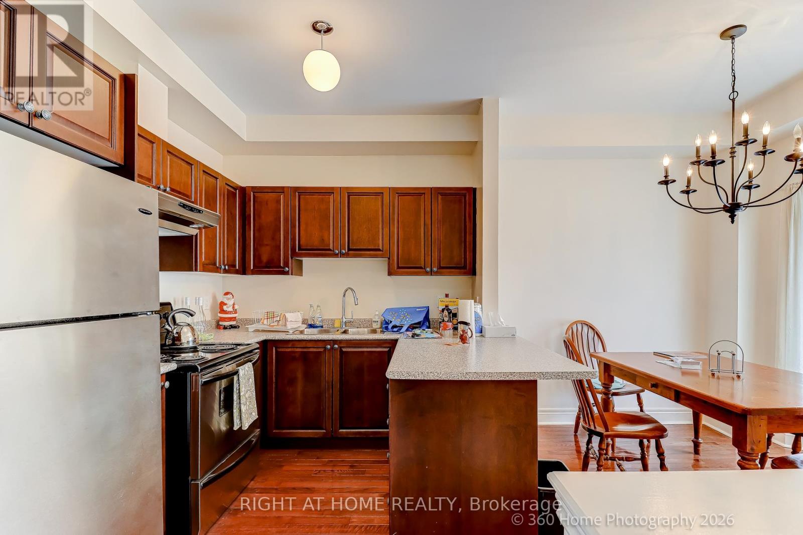 2 - 1130 Cawthra Road, Mississauga, Ontario  L5G 4V7 - Photo 6 - W13750872