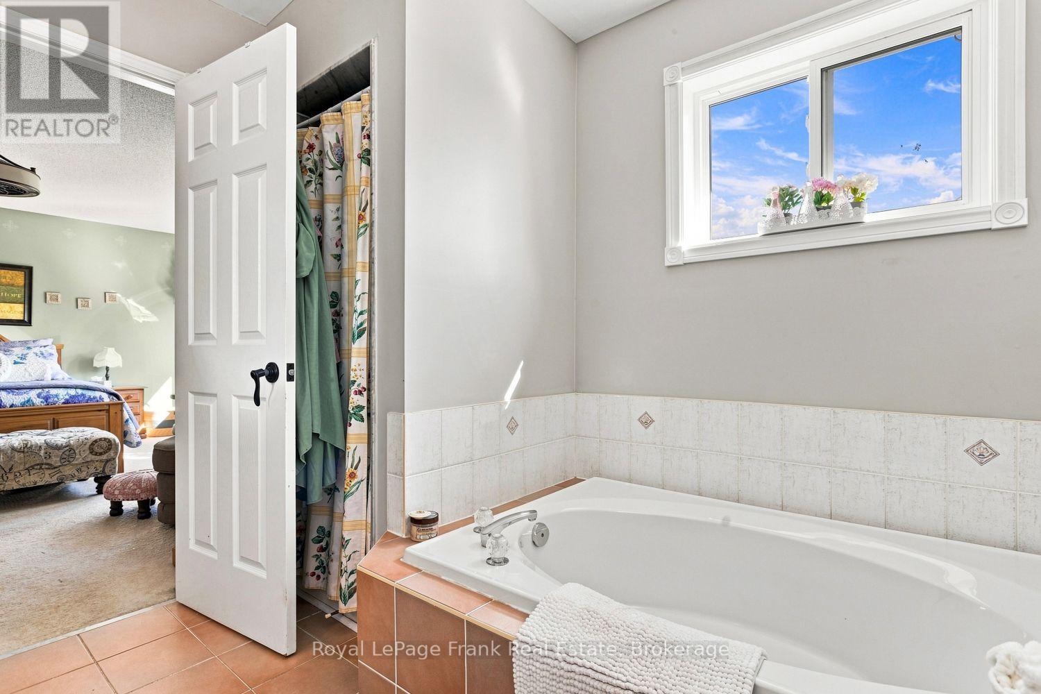 39 Mcivor Street, Whitby, Ontario  L1R 2L7 - Photo 25 - E13759274
