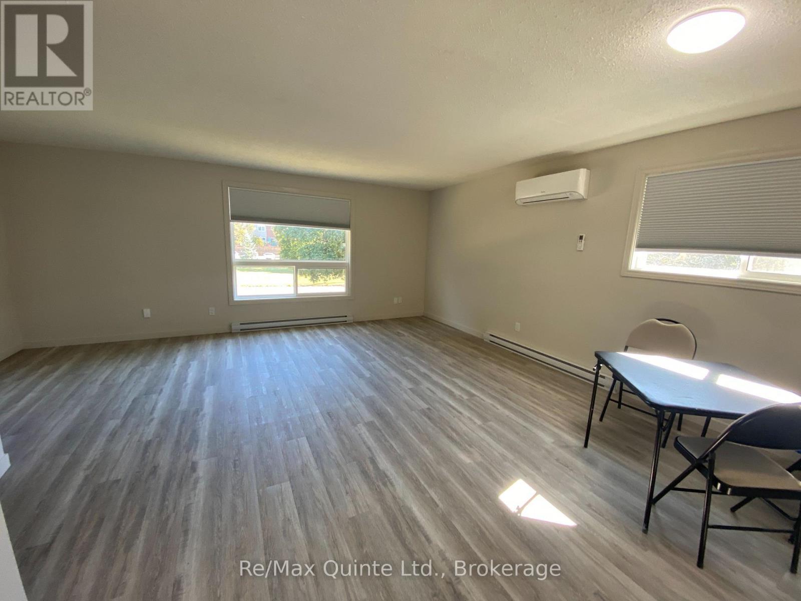 3 - 2 Village Drive, Belleville, Ontario  K8P 4J8 - Photo 3 - X13759492